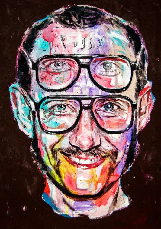 Terry Richardson, dipinto su tela 70x50 di Max Petrone: ritratto pop del fotografo con doppi occhiali su fondo bruno